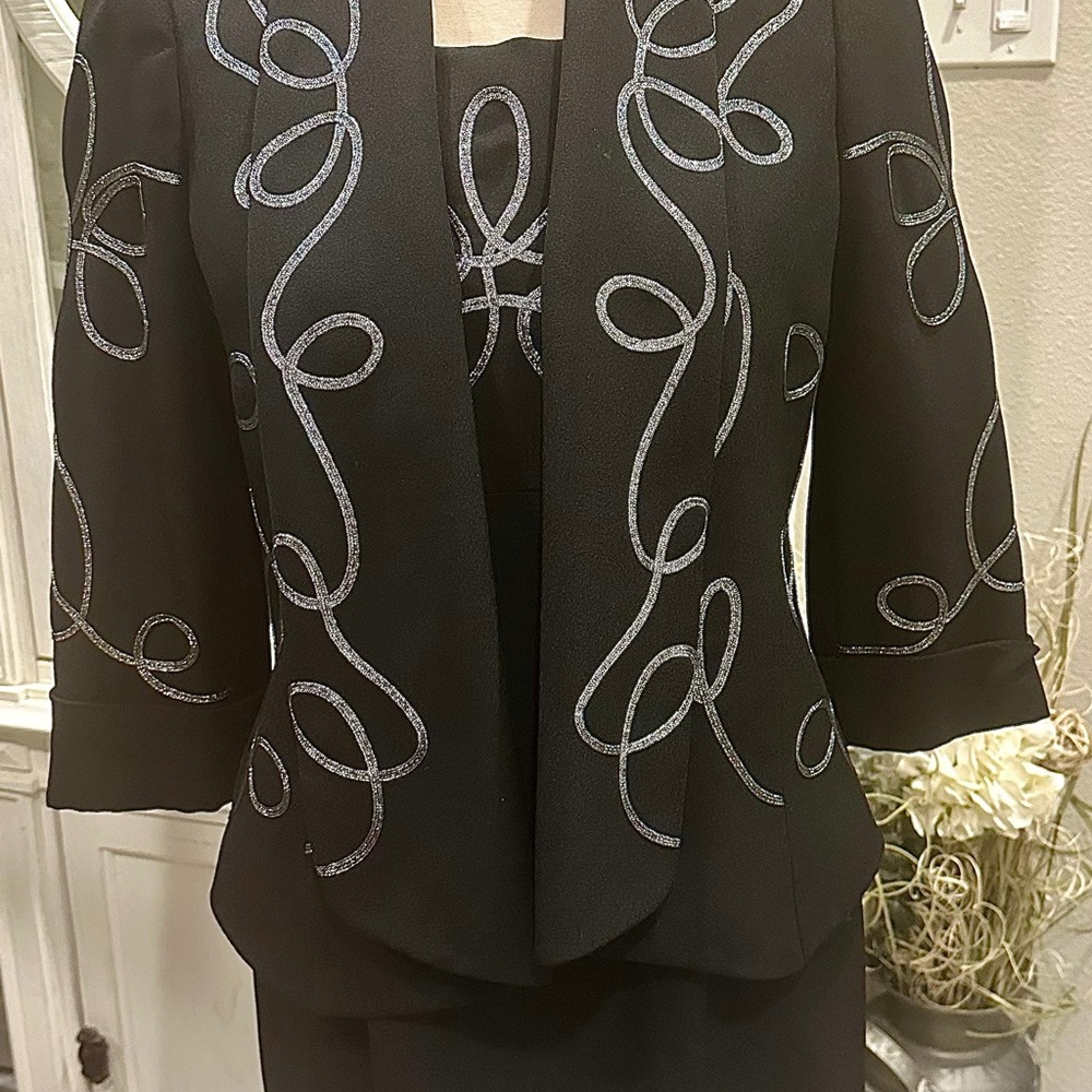 Kasper suit